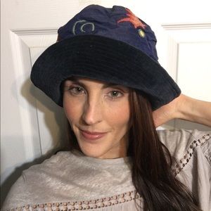 90’s🌟Retro Luxe Bucket Hat